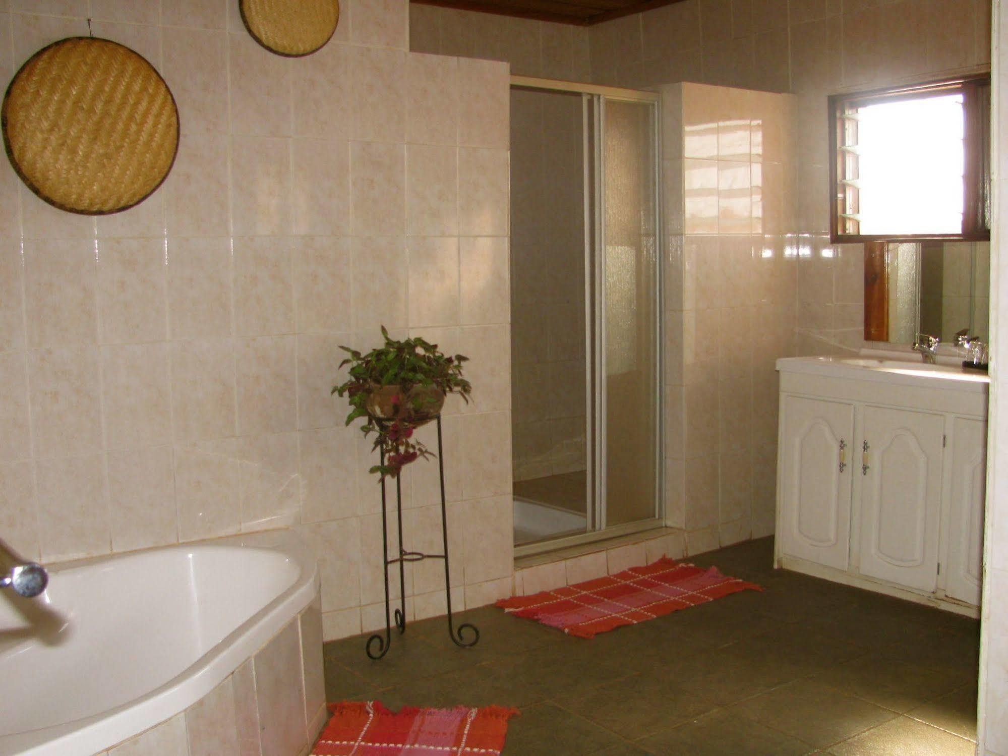 Madidi Lodge Lilongwe Ngoại thất bức ảnh