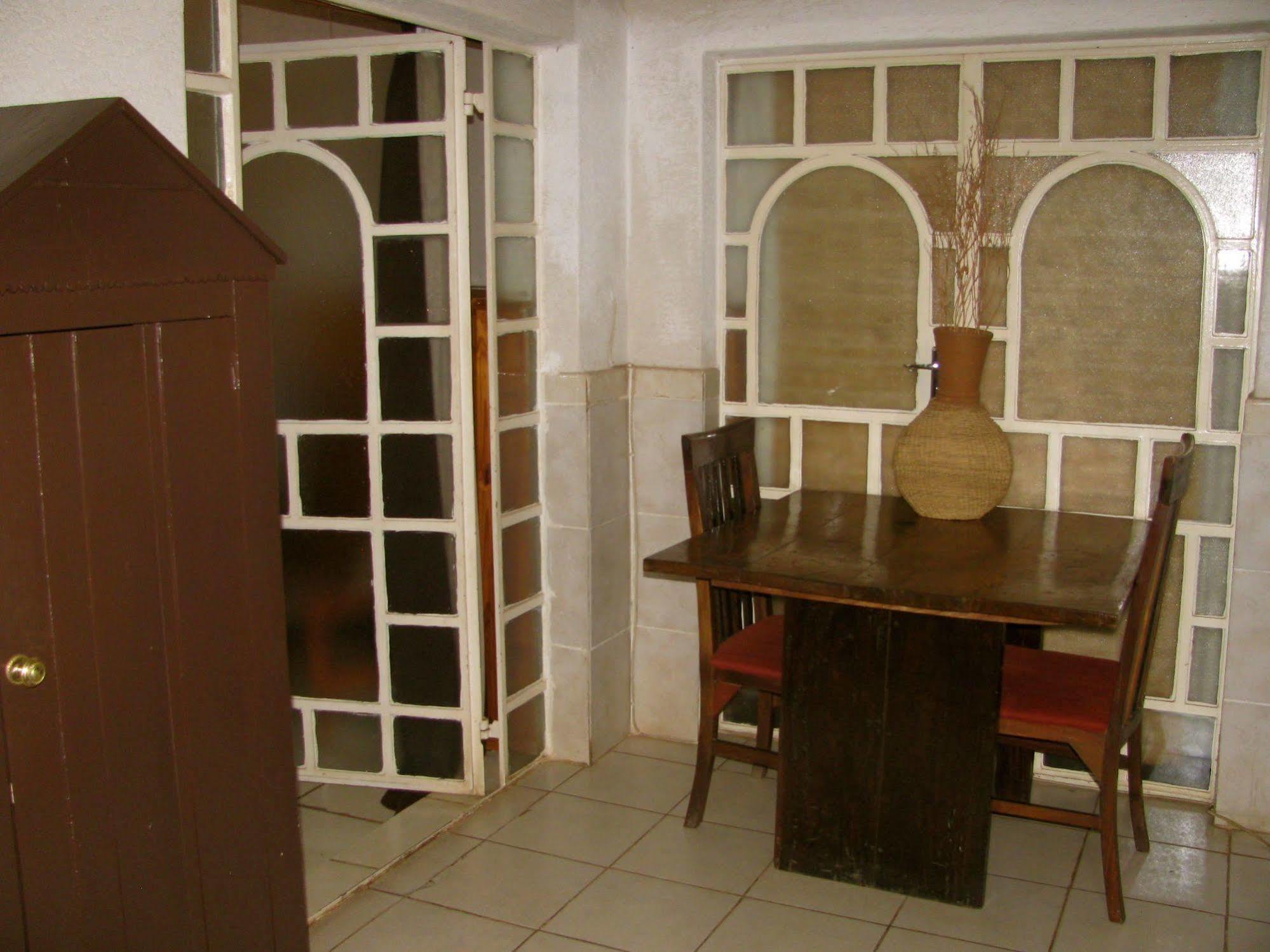 Madidi Lodge Lilongwe Ngoại thất bức ảnh