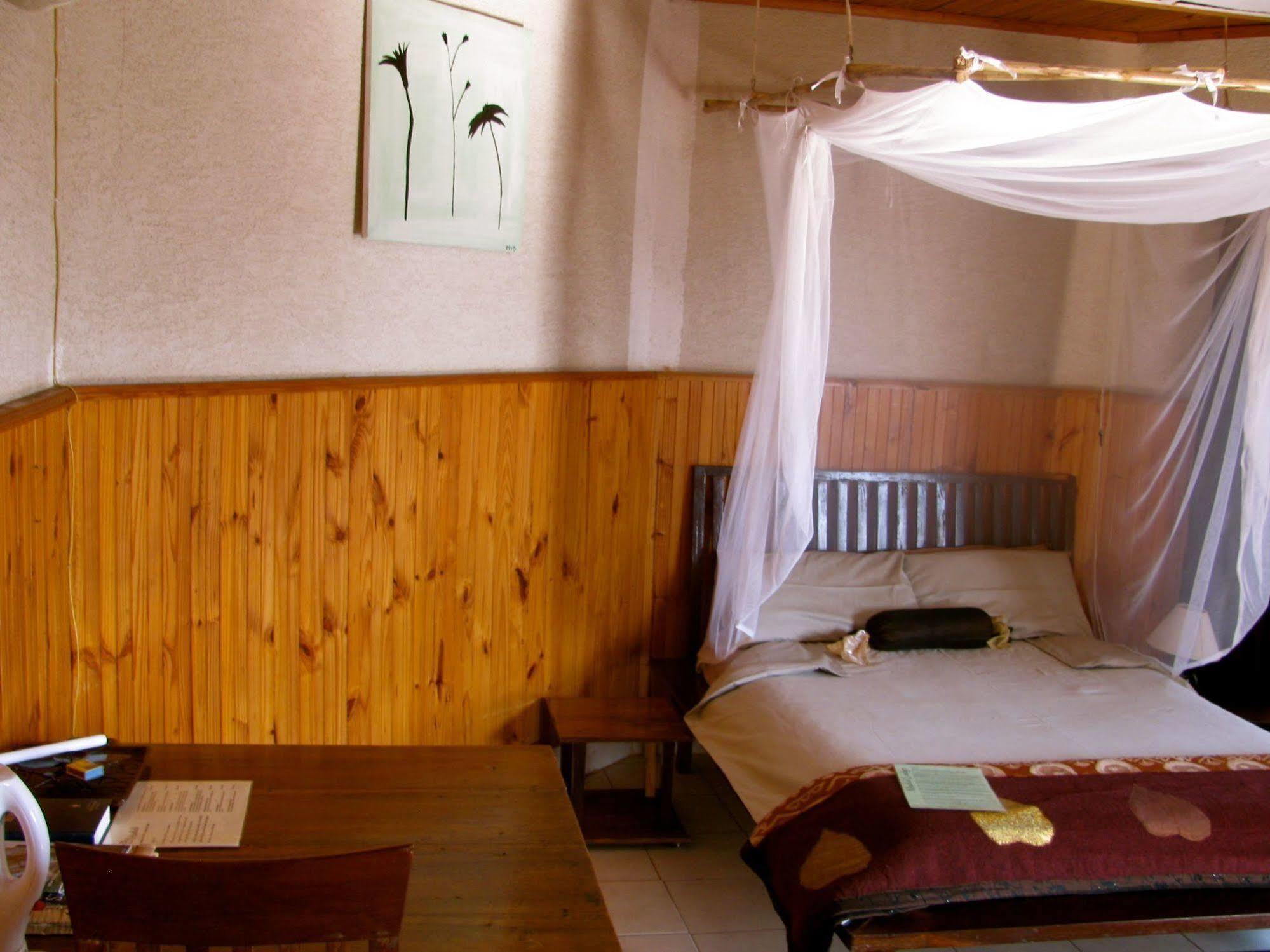 Madidi Lodge Lilongwe Ngoại thất bức ảnh
